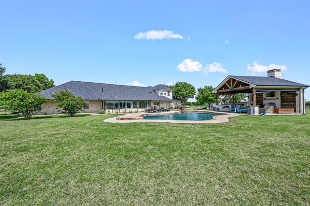 2701 Hulen Street, Burleson, TX 76028