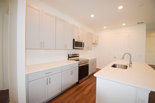 2370 LANCASHIRE STREET, Davenport, FL 33896