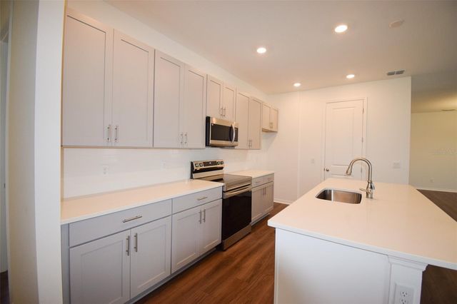 2370 LANCASHIRE STREET, Davenport, FL 33896