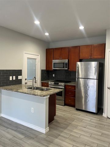 10978 Maywood Street, Willis, TX 77318