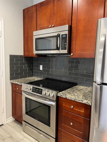 10978 Maywood Street, Willis, TX 77318