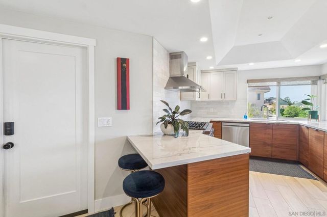 1759 Sky Loft Lane, Encinitas, CA 92024