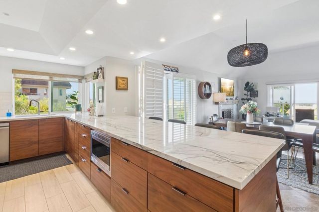 1759 Sky Loft Lane, Encinitas, CA 92024