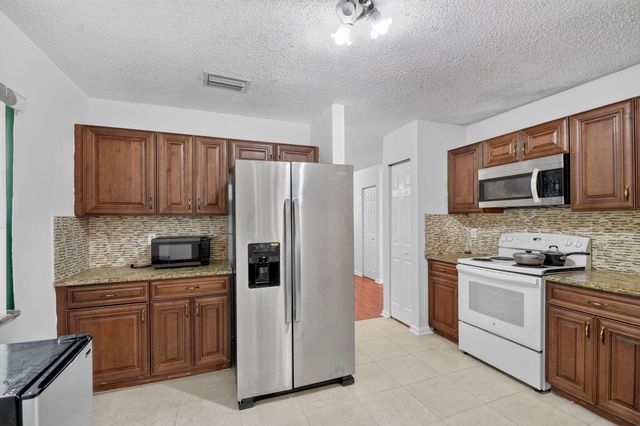 8332 Bermuda Sound Way, Boynton Beach, FL 33436
