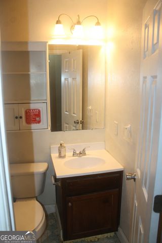 304 Laurie Lane, Warner Robins, GA 31088