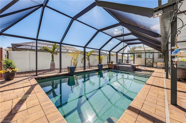 1900 SW 2nd TER, Cape Coral, FL 33991