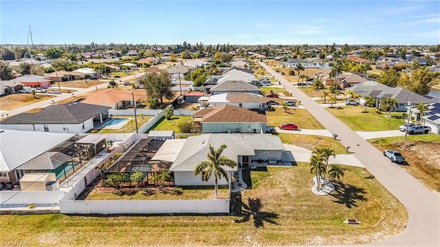 1900 SW 2nd TER, Cape Coral, FL 33991