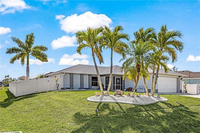 1900 SW 2nd TER, Cape Coral, FL 33991