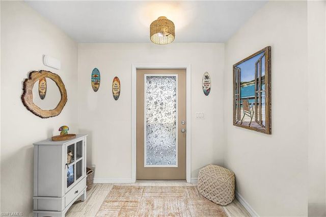 1900 SW 2nd TER, Cape Coral, FL 33991