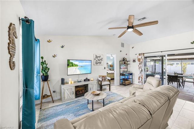 1900 SW 2nd TER, Cape Coral, FL 33991