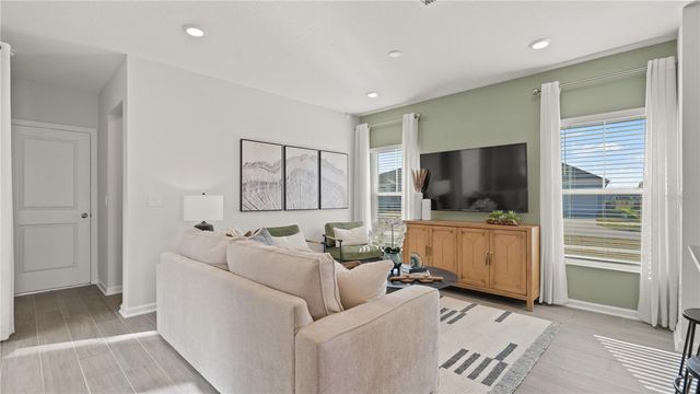 5664 KETTLEBELL ALLEY, Clermont, FL 34714