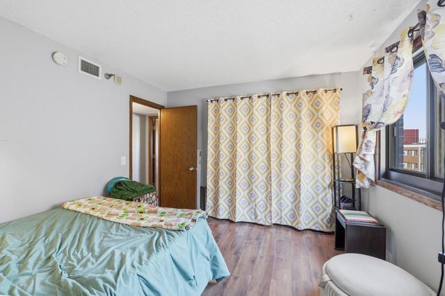26 10th St W 610, Saint Paul, MN 55102