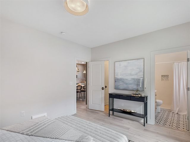 200 E Granger Avenue, Des Moines, IA 50315