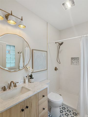 200 E Granger Avenue, Des Moines, IA 50315