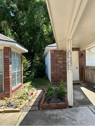 18419 Autumn Park Dr, Houston, TX 77084