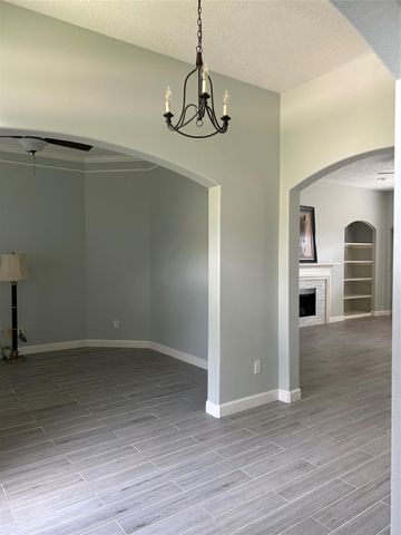 18419 Autumn Park Dr, Houston, TX 77084