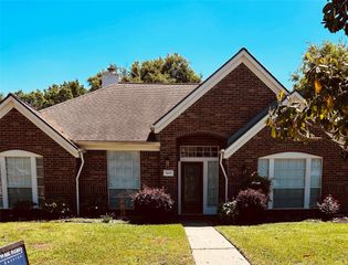 18419 Autumn Park Dr, Houston, TX 77084