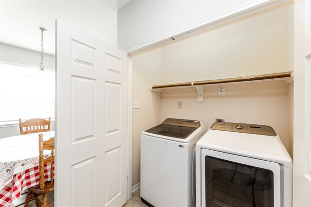 6443 Wilshire Fern, Houston, TX 77040