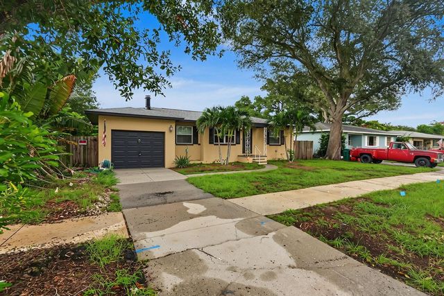 1542 LAKEVIEW ROAD, Clearwater, FL 33756