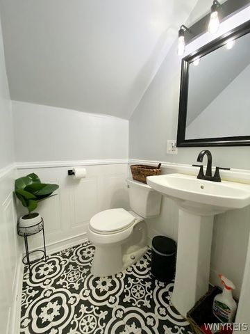 15 Linwood Avenue, North Tonawanda, NY 14120