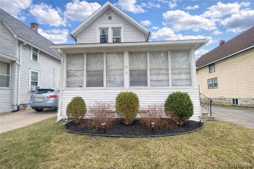 15 Linwood Avenue, North Tonawanda, NY 14120