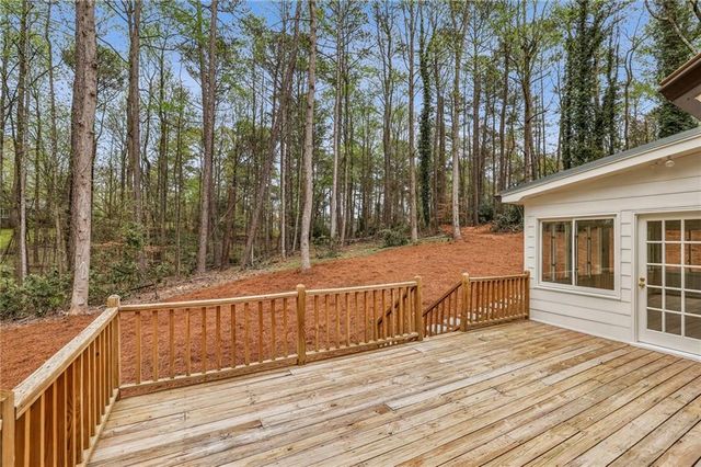 8025 River Circle, Sandy Springs, GA 30350