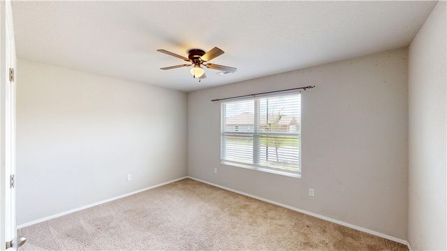 1170 S Kingfisher Lane, Fayetteville, AR 72701
