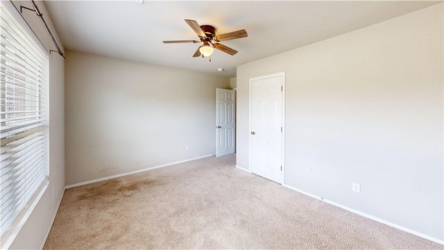 1170 S Kingfisher Lane, Fayetteville, AR 72701