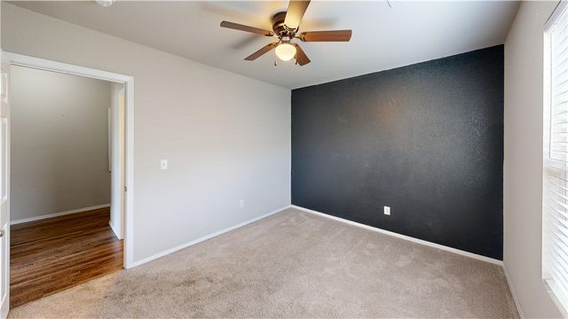1170 S Kingfisher Lane, Fayetteville, AR 72701