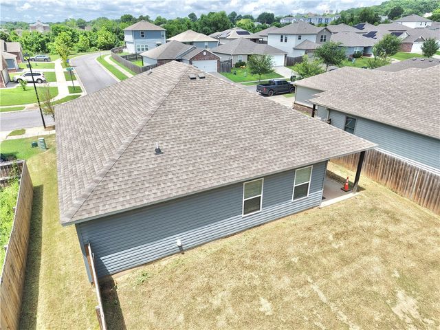 1170 S Kingfisher Lane, Fayetteville, AR 72701