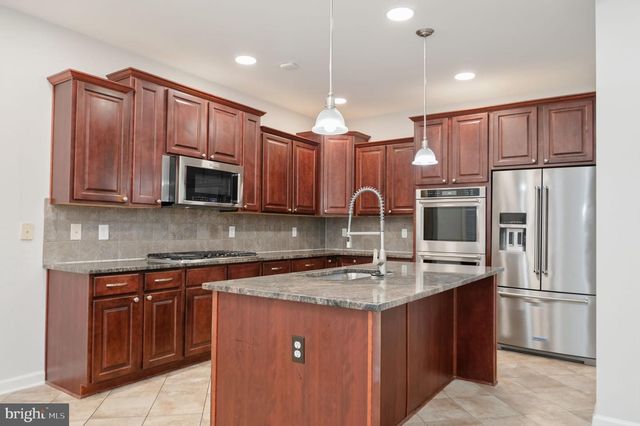 16380 RUSTY RUDDER DR, Woodbridge, VA 22191