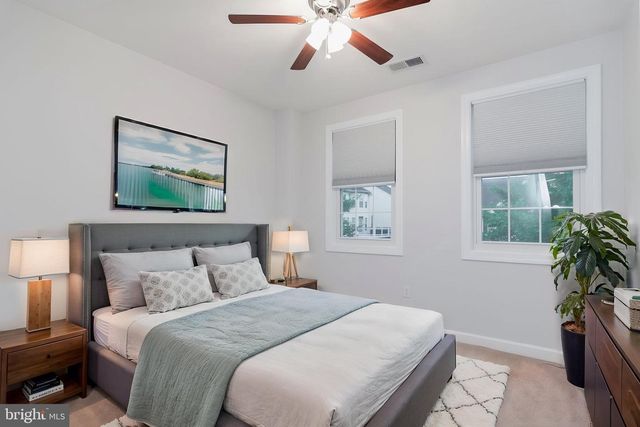 16380 RUSTY RUDDER DR, Woodbridge, VA 22191
