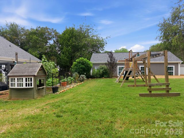 19147 Brookgreen Garden Place, Cornelius, NC 28031