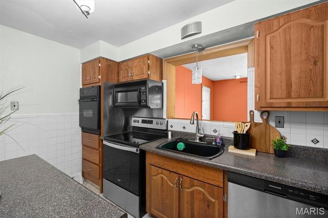 4205 S Park Drive, Belleville, IL 62226