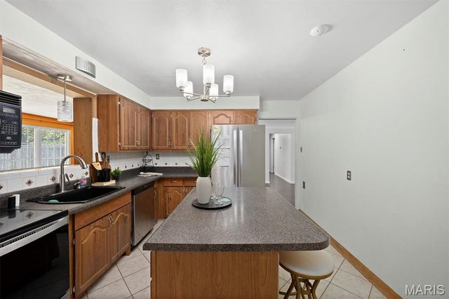 4205 S Park Drive, Belleville, IL 62226