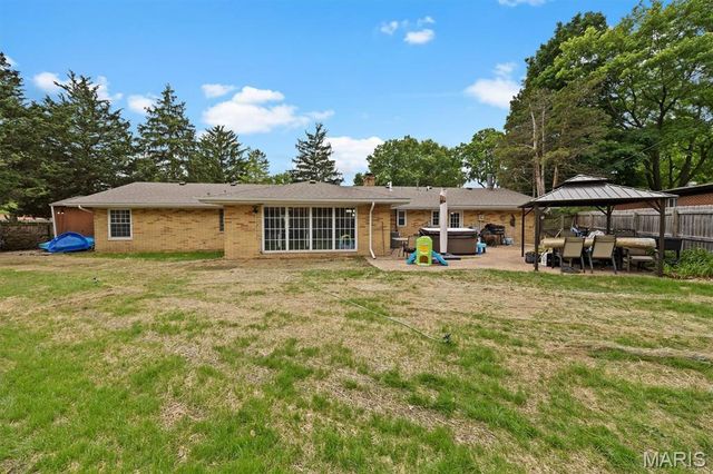4205 S Park Drive, Belleville, IL 62226