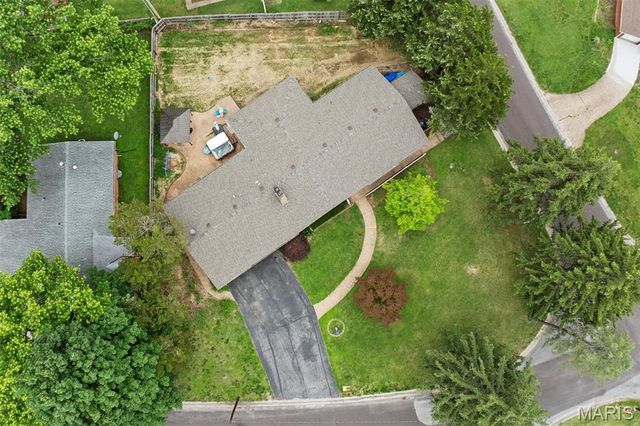 4205 S Park Drive, Belleville, IL 62226