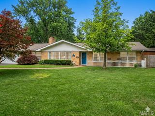 4205 S Park Drive, Belleville, IL 62226