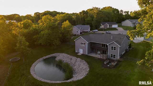 514 S Barn Hollow Drive, Athens, IL 62613