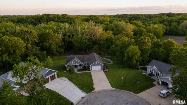 514 S Barn Hollow Drive, Athens, IL 62613