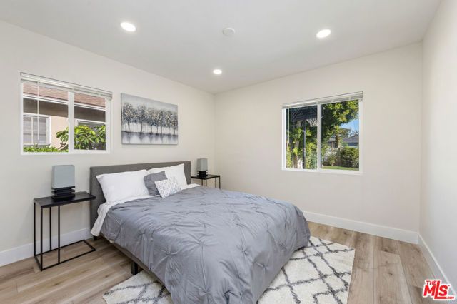 2936 S Bentley Avenue, Los Angeles, CA 90064