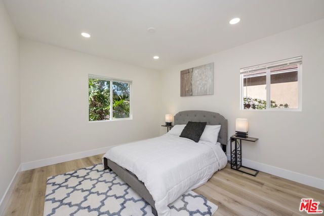 2936 S Bentley Avenue, Los Angeles, CA 90064