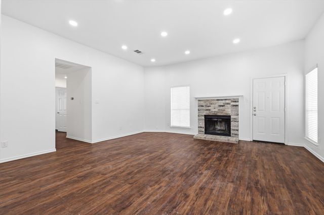 153 Summerhill Drive, Rockwall, TX 75032