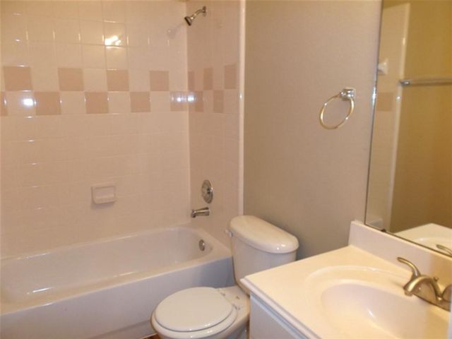 1835 Manor Drive, Baytown, TX 77521