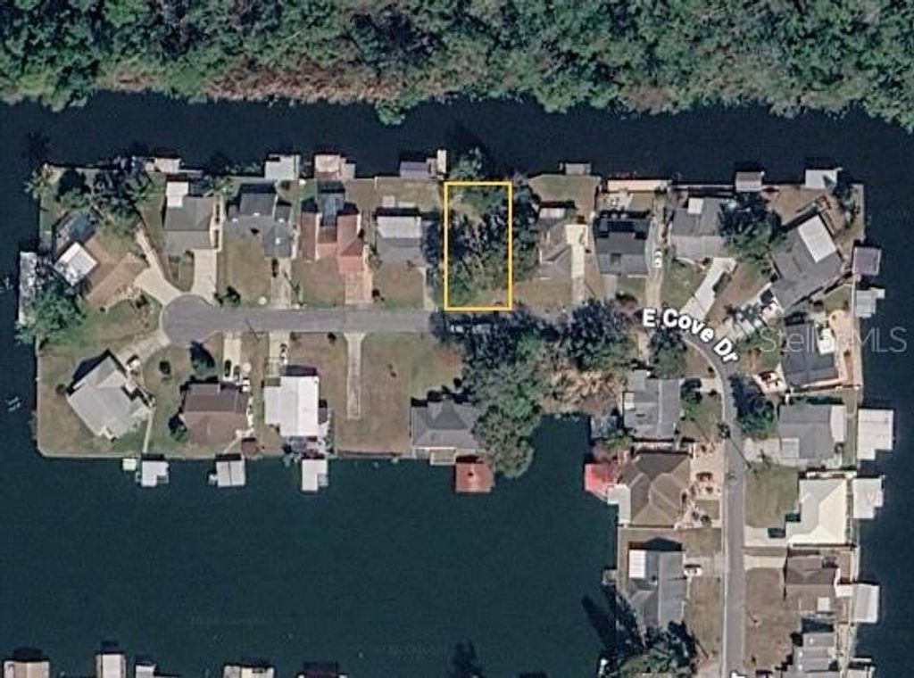 E COVE DRIVE, Tavares, FL 32778