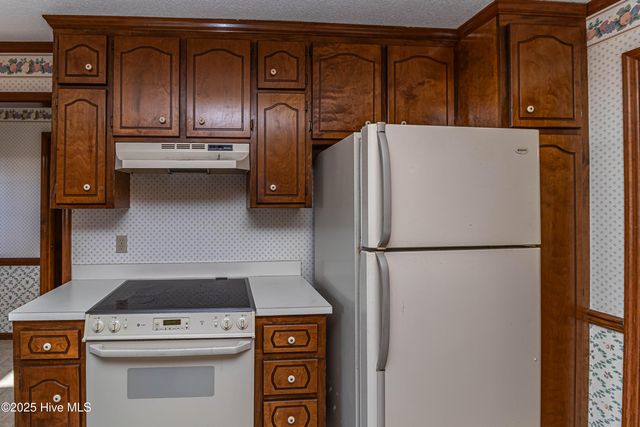 206 Maplewood Drive, Goldsboro, NC 27534