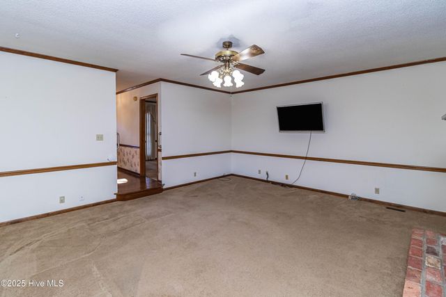 206 Maplewood Drive, Goldsboro, NC 27534