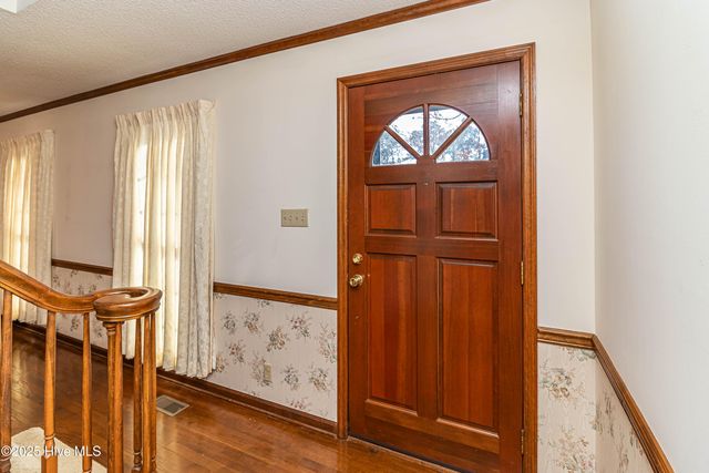 206 Maplewood Drive, Goldsboro, NC 27534