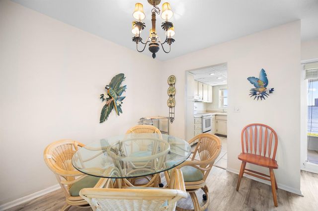 100 Shore Court 104, North Palm Beach, FL 33408