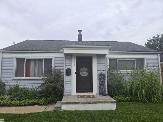 23805 Cushing Avenue, Eastpointe, MI 48026